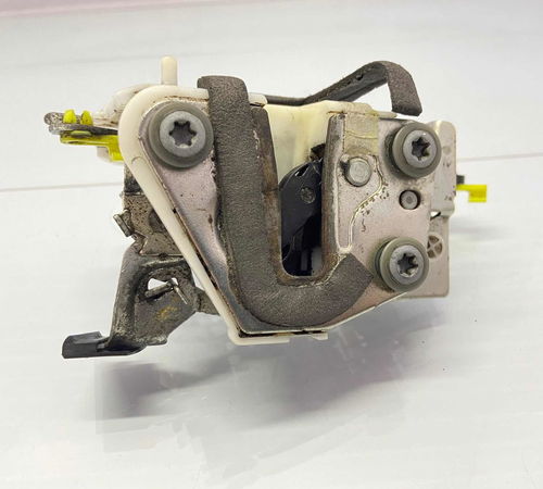 Fechadura Manual Traseira Esq Toyota Etios 2013/2021