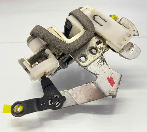 Fechadura Manual Traseira Esq Toyota Etios 2013/2021