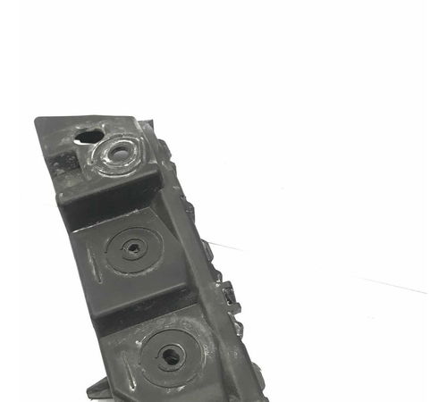 Guia Pára-choque Dianteiro Direito Chevrolet Cobalt  2013/17