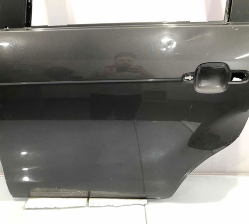 Porta Traseira Esquerda Fiat Grand Siena 2013/2020 C/detalhe