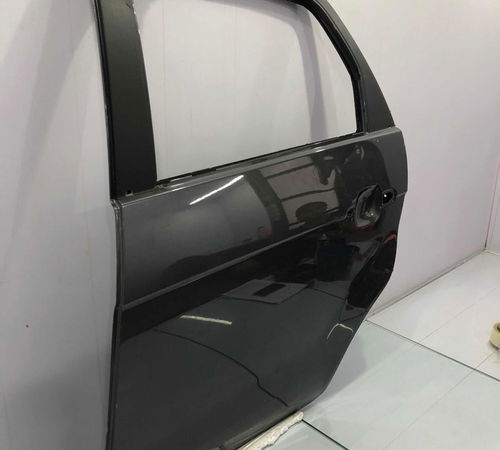 Porta Traseira Esquerda Fiat Grand Siena 2013/2020 C/detalhe
