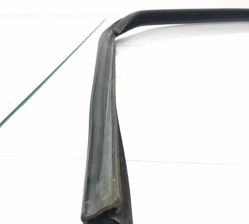 Borracha Canaleta Dianteira Esq Renault Sandero 2008/2014