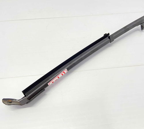 Guia Canaleta Vidro Porta Trs. Direita Toyota Etios  2013/21