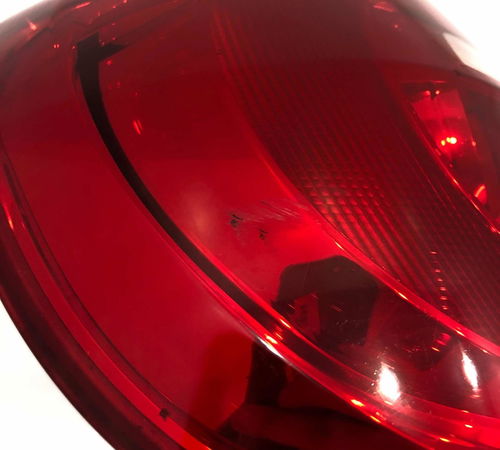 Lanterna Esquerda Volkswagen Fox 2010/2014 Com Detalhes