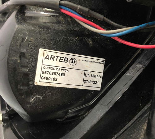 Lanterna Direita Citroën C3 Picasso 2012/2016