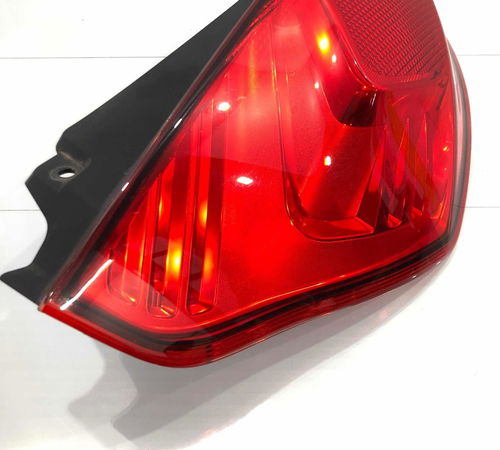Lanterna Esquerda Ford New Fiesta Hatch 2015/2020