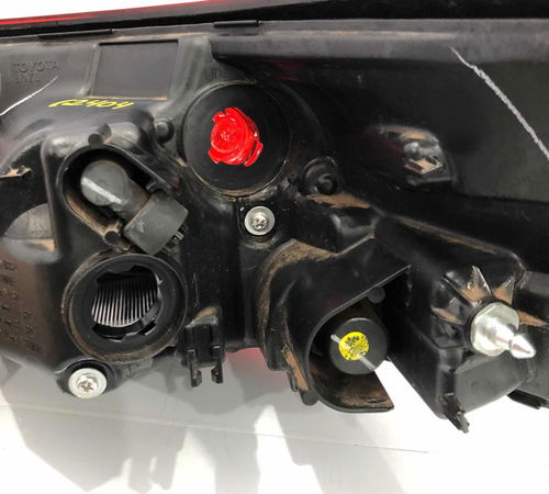 Lanterna Esquerda Toyota Corolla 2020/2021 Original