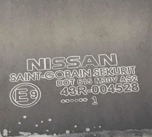 Vidro Vigia Traseiro Direito Nissan Tiida 2012/2015