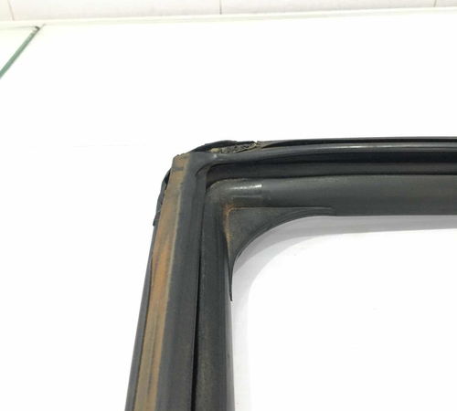 Borracha Canaleta Traseira Direita Chevrolet Sonic 2012/2014