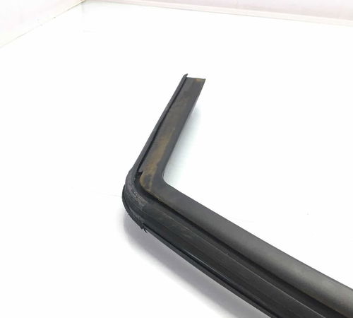 Borracha Canaleta Traseira Direita Chevrolet Cobalt 13/17