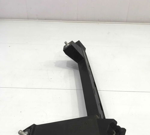 Guia De Canaleta Traseiro Direito Chevrolet Cobalt 13-17