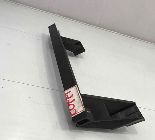 Guia Da Canaleta Traseiro Direito Chevrolet Sonic 2012-2014