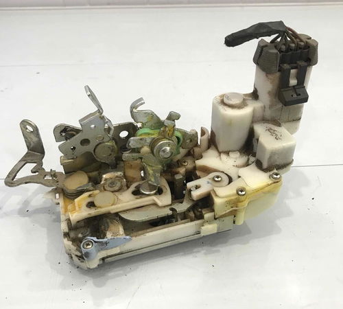 Fechadura Traseira Direita Chevrolet Vectra Sedan 06-12