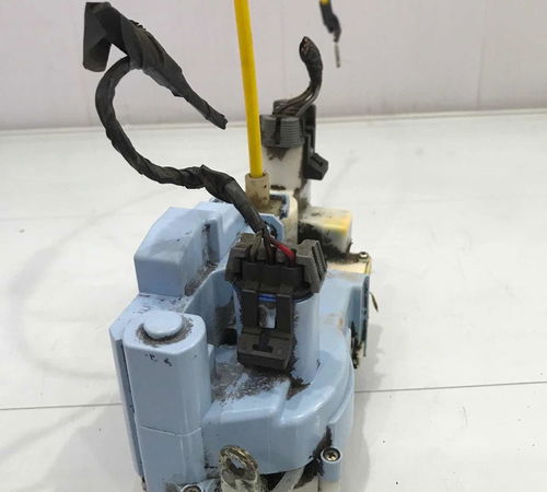 Fechadura Traseira Direita Chevrolet Vectra 06-12