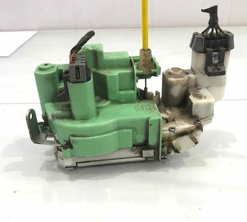 Fechadura Traseira Direita Chevrolet Vectra Sedan 2006-2012