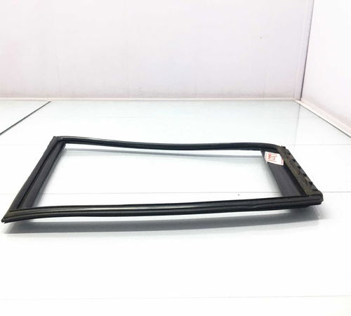 Borracha Vidro Vigia Traseiro Direito Nissan Tiida 2012/2015