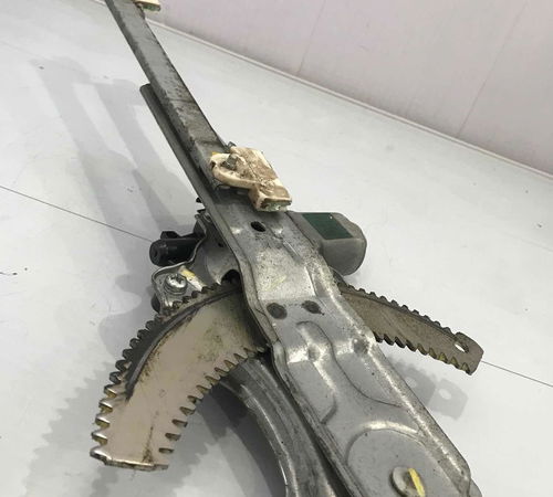 Máquina De Vidro Traseira Direita Nissan Tiida 2012-2015