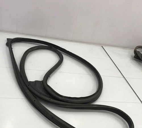 Borracha De Vedação Traseira Direita Chevrolet Cobalt 13-17