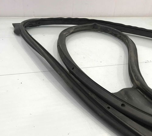 Borracha De Vedação Traseira Direita Chevrolet Cobalt 13-17