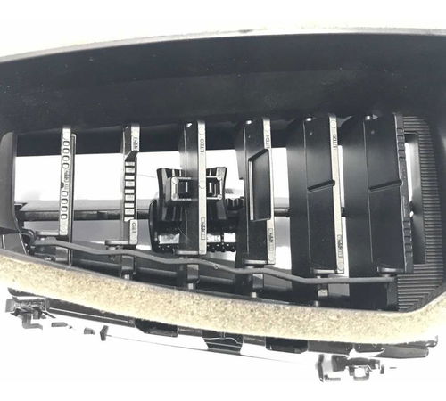 Difusor De Ar Painel Direito Toyota Corolla