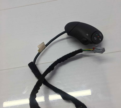 Comando Volante Rádio E Telefone Renault Duster 2012-2015