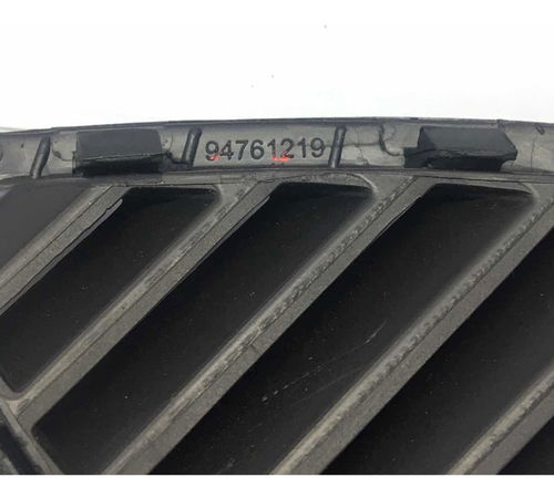 Grade Difusor Painel Lado Direito Chevrolet Onix 2017