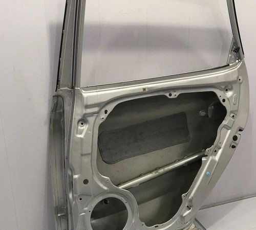 Porta Traseira Direita Hyundai I30 2009/2013 Com Detalhe