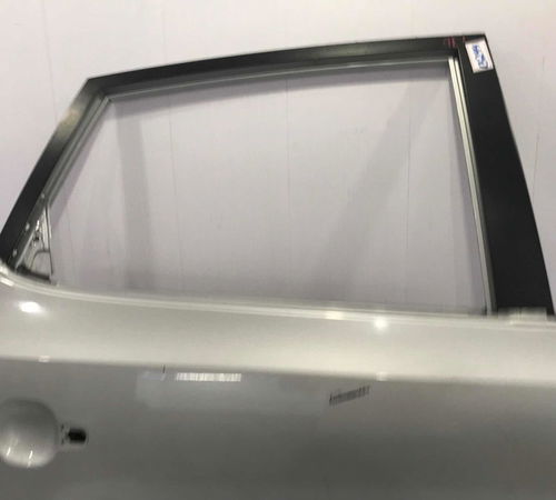 Porta Traseira Direita Hyundai I30 2009/2013 Com Detalhe