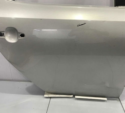 Porta Traseira Direita Hyundai I30 2009/2013 Com Detalhe
