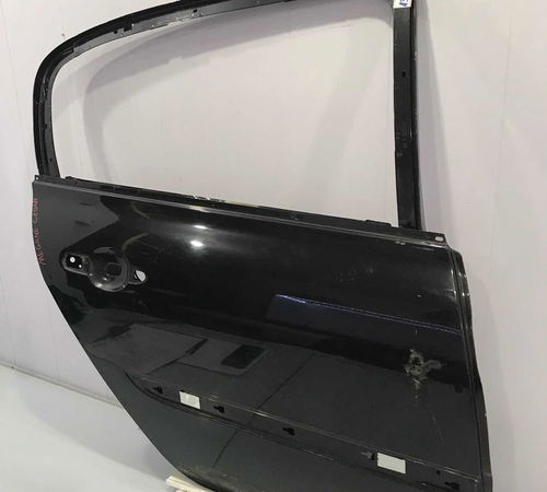 Porta Traseira Direita Renault Megane Sedan 06/12 Com Detalh