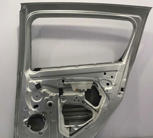 Porta Traseira Direita Renault Sandero 15/19 Com Detalhe