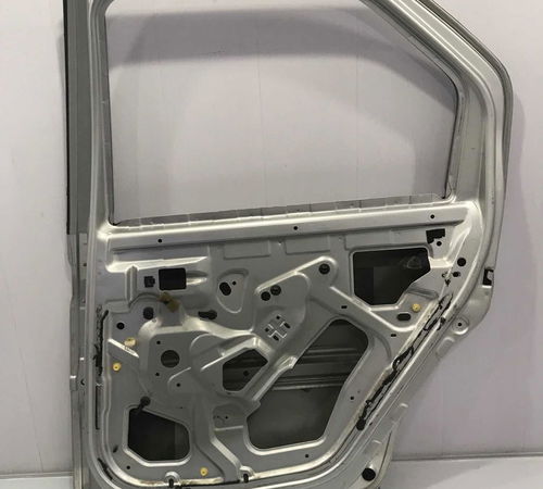 Porta Traseira Direita Renault Logan 2010/2013 Com Detalhes