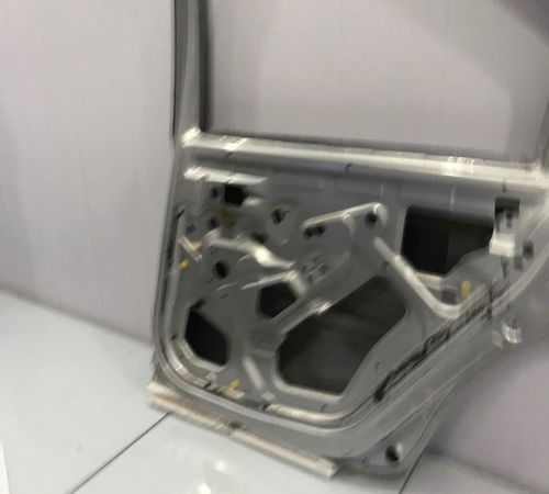 Porta Traseira Direita Renault Logan 2010/2013 Com Detalhes