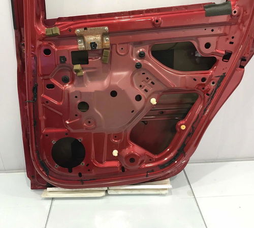 Porta Traseira Direita Renault Duster 2010/2019 Com Detalhe