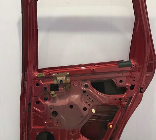 Porta Traseira Direita Renault Duster 2010/2019 Com Detalhe