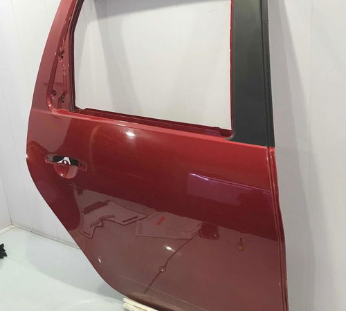 Porta Traseira Direita Renault Duster 2010/2019 Com Detalhe