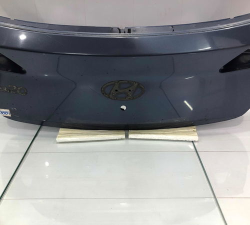 Capo Tampa Traseira Hyundai Hb20 Hatch 2013/18 Com Detalhe 