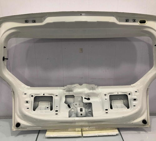 Capo Tampa Traseira Volkswagen Up 2015/2019