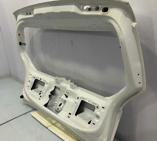 Capo Tampa Traseira Volkswagen Up 2015/2019