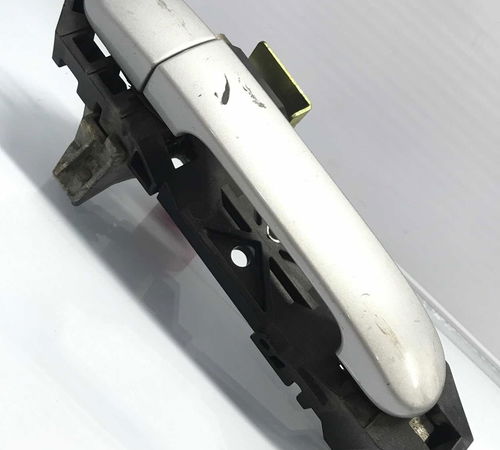 Maçaneta Externa C/detalhe T.d Nissan T...