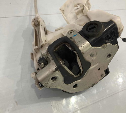 Fechadura Traseira Direita Volkswagen Voyage G5/g6 2013