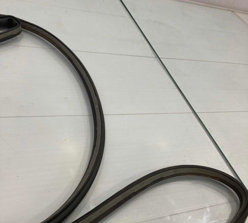 Borracha De Vedação Traseira Direita Volkswagen Polo Sedan