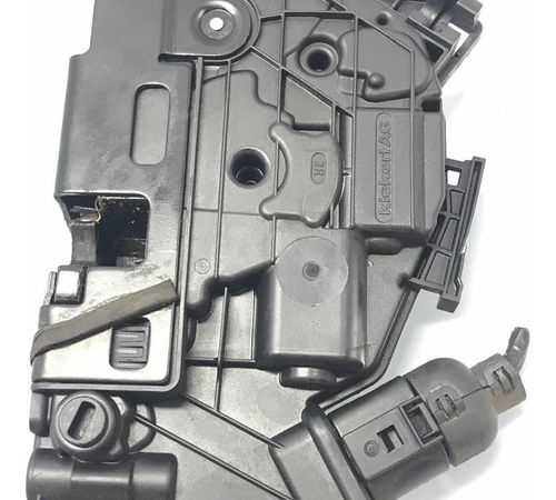 Fechadura Porta Traseira Direita Volkswagen Tiguan 2012