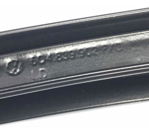Moldura Quadro Janela Com Det Porta T.d Vw Polo Sedan 2012