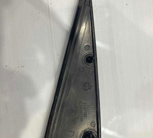 Acabamento Externo Traseiro Direito Gm Corsa Classic 00-10