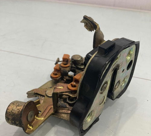 Fechadura Porta Traseira Direita Chevrolet Corsa Classic