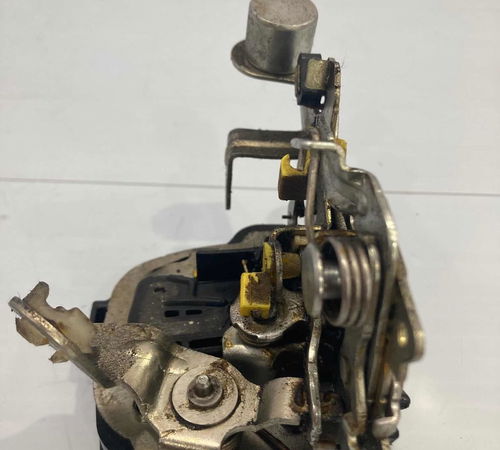 Fechadura Porta Traseira Direita Chevrolet Corsa Classic