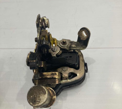Fechadura Traseira Direita Chevrolet Corsa Classic 00/10