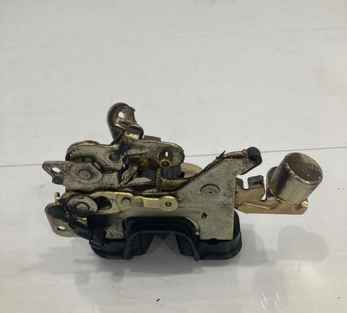Fechadura Traseira Direita Chevrolet Corsa Classic 00/10