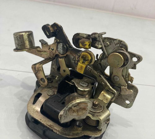 Fechadura Traseira Direita Chevrolet Corsa Classic 00/10